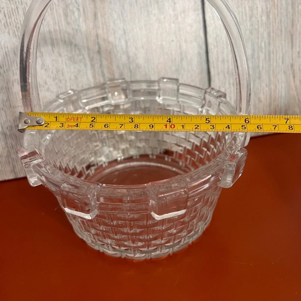 Vintage‎ Clear Pressed Glass Basketweave Candy Dish with Handle Decorative Bowl